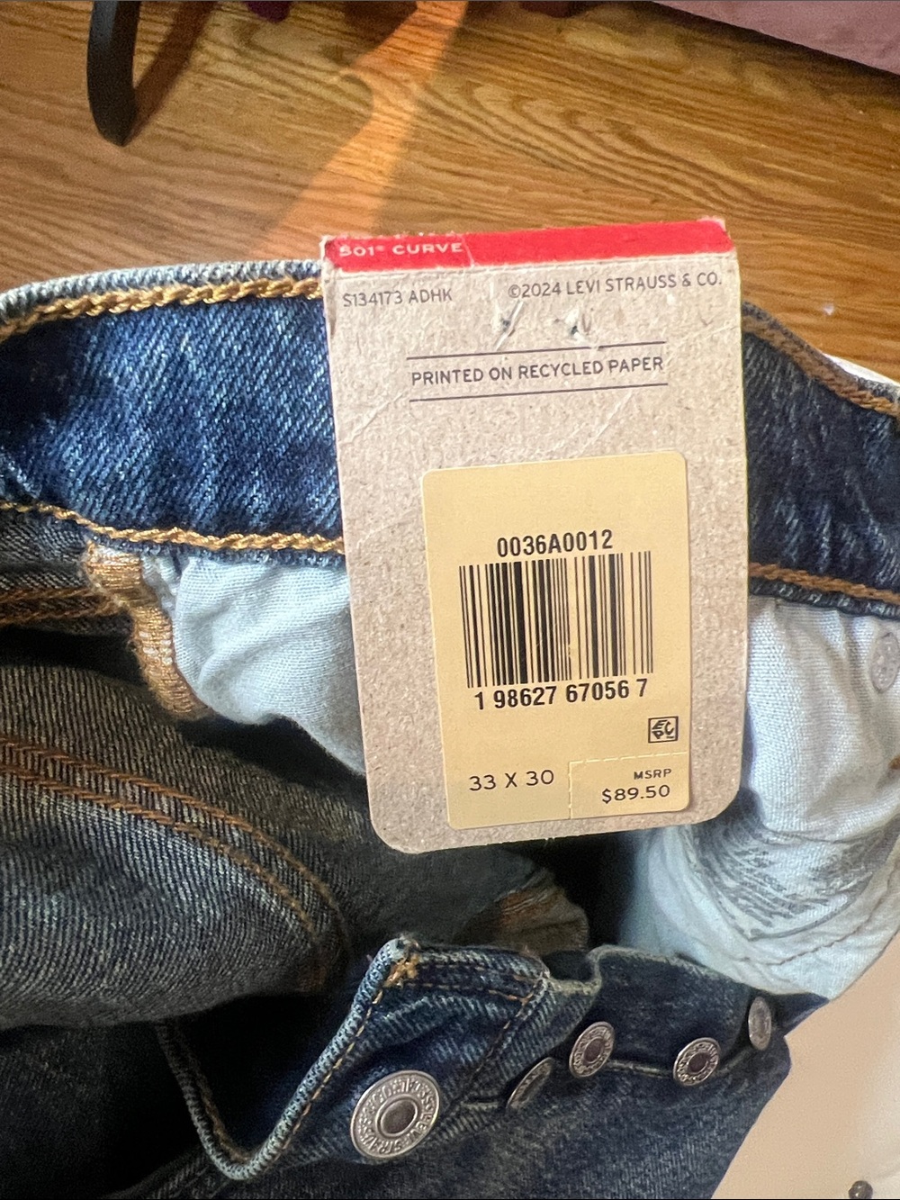 Levi's Women's Straight Leg Blue Denim Jeans with Stud Embellishment - Picture 8 of 8